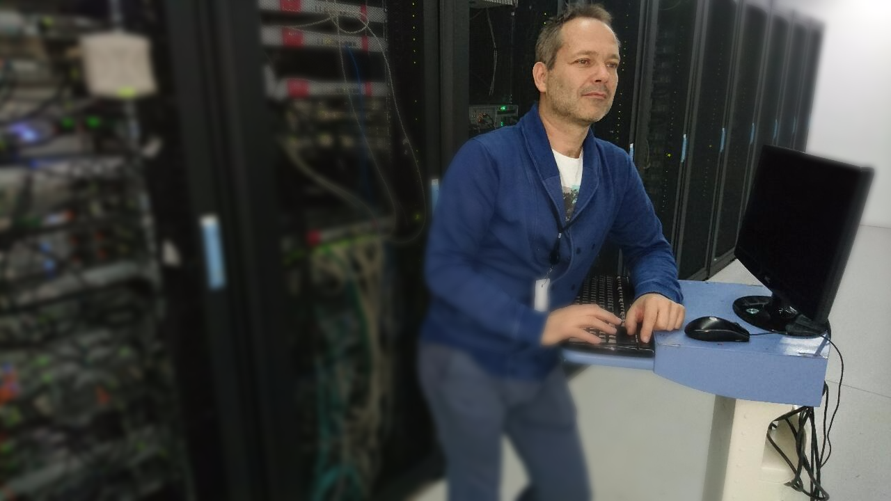 Datacenter Maxnod Lionel DREVON en salle serveur